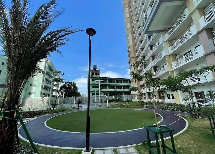 Minimalist Staycation Near Cubao, Ateneo Apartment *
