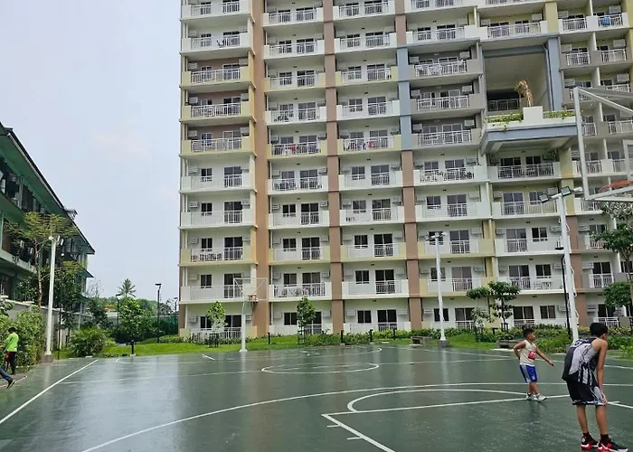 Minimalist Staycation Near Cubao, Ateneo *