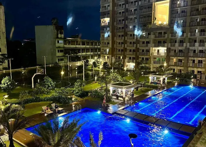 Minimalist Staycation Near Cubao, Ateneo * Manila