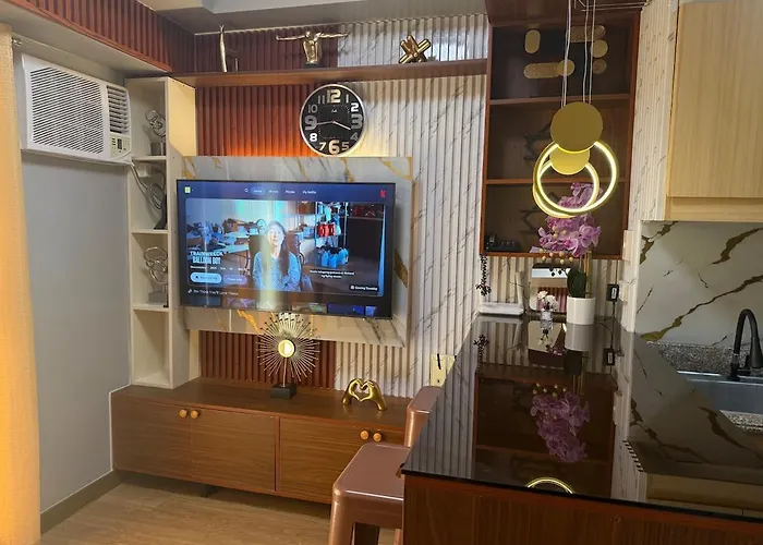 Minimalist Staycation Near Cubao, Ateneo Apartment *