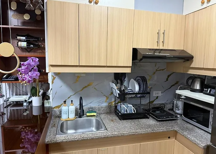 Apartment Minimalist Staycation Near Cubao, Ateneo Manila