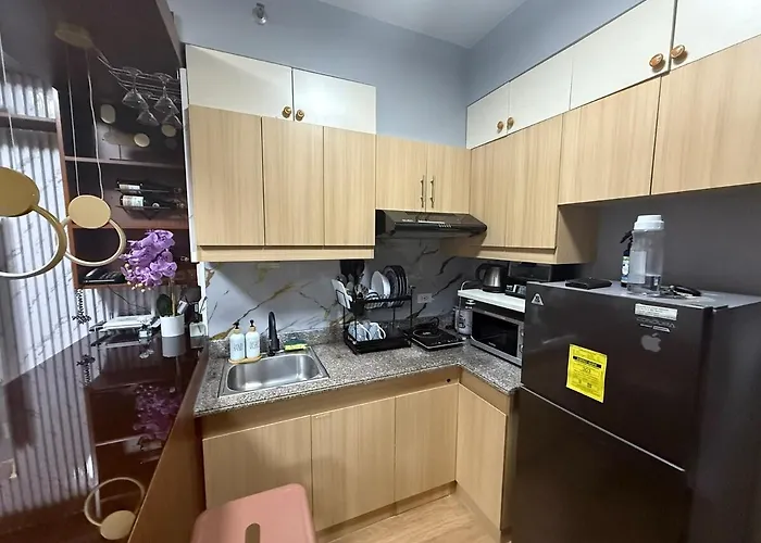 Minimalist Staycation Near Cubao, Ateneo *