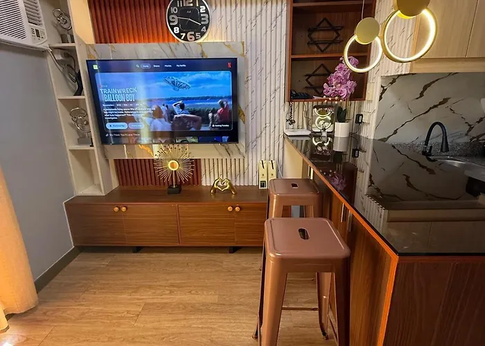 Minimalist Staycation Near Cubao, Ateneo Manila